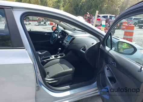 2017 Chevrolet Cruze Ls Auto z USA, uszkodzony, nr VIN 1G1BC5SM5H7131515